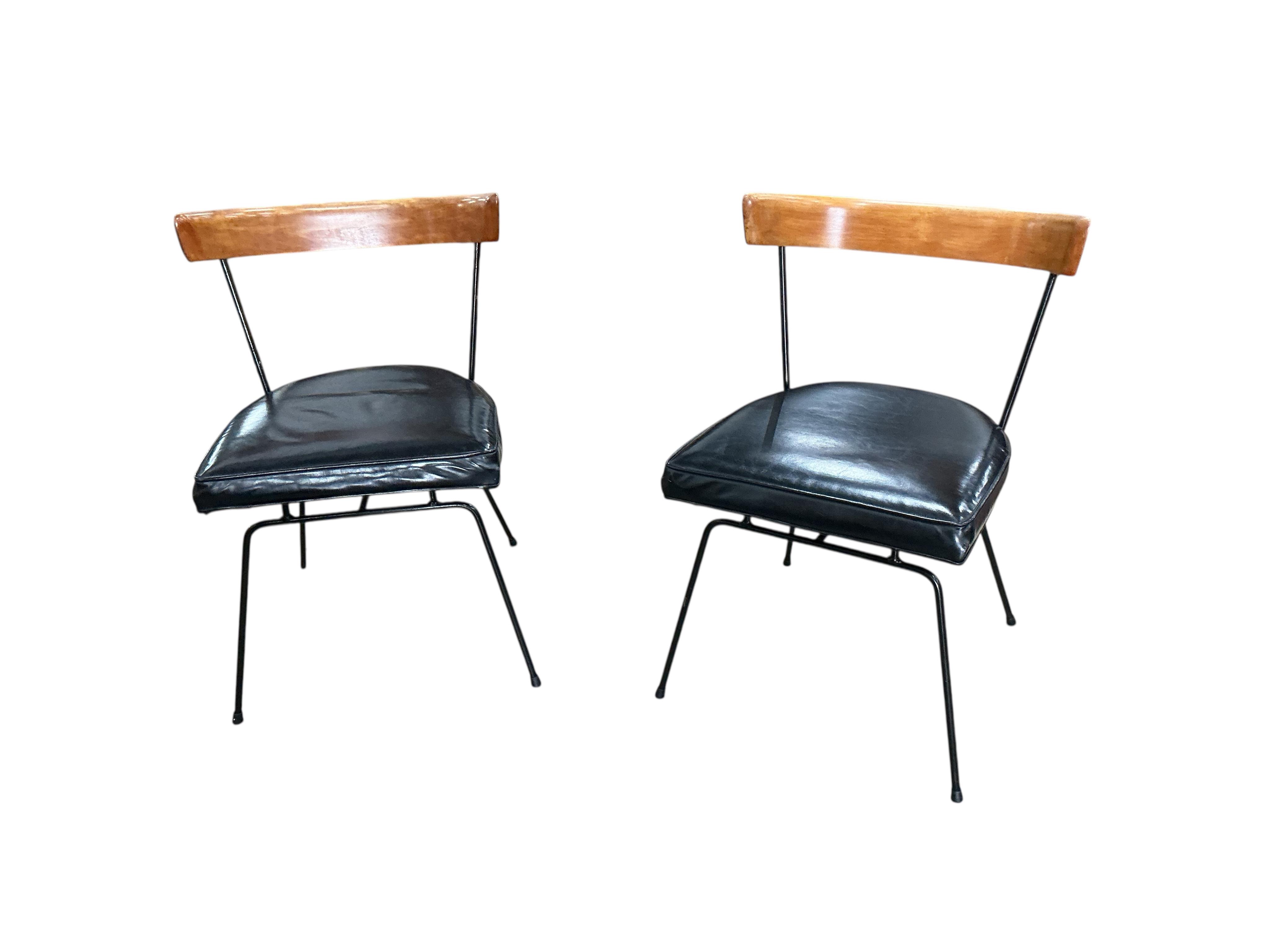 A pair of mid century dining chairs by Paul McCobb, width 43cm, depth 43cm, height 70cm